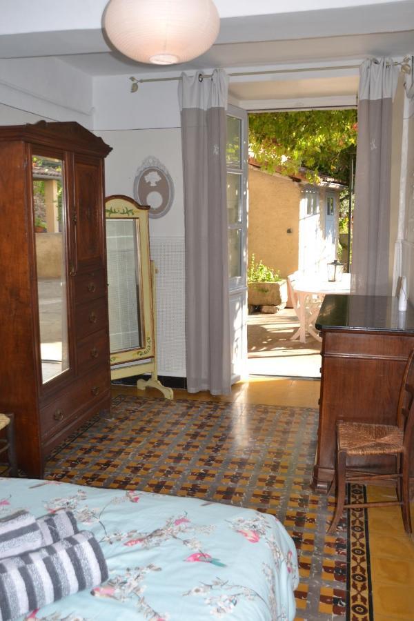 St Jean Du Gard : Spacious Apartment With Use Of Pool Saint-Jean-du-Gard Kültér fotó