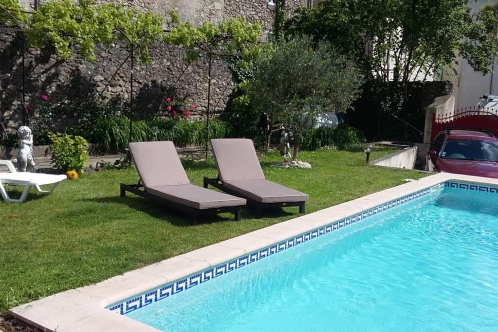 St Jean Du Gard : Spacious Apartment With Use Of Pool Saint-Jean-du-Gard Kültér fotó
