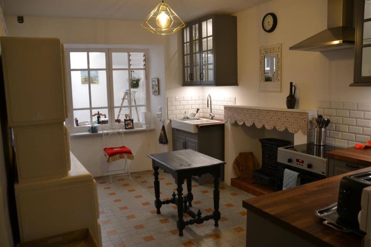 St Jean Du Gard : Spacious Apartment With Use Of Pool Saint-Jean-du-Gard Kültér fotó