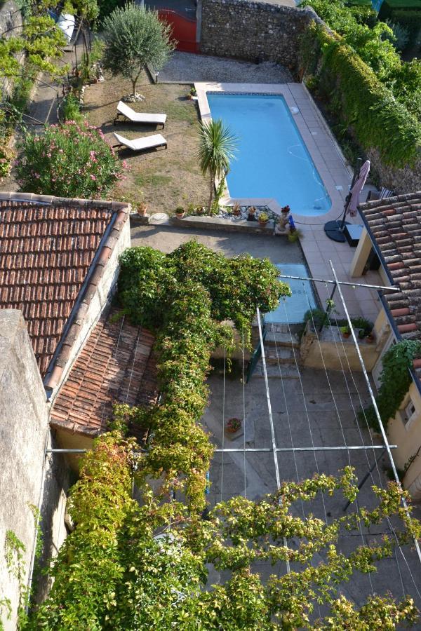 St Jean Du Gard : Spacious Apartment With Use Of Pool Saint-Jean-du-Gard Kültér fotó